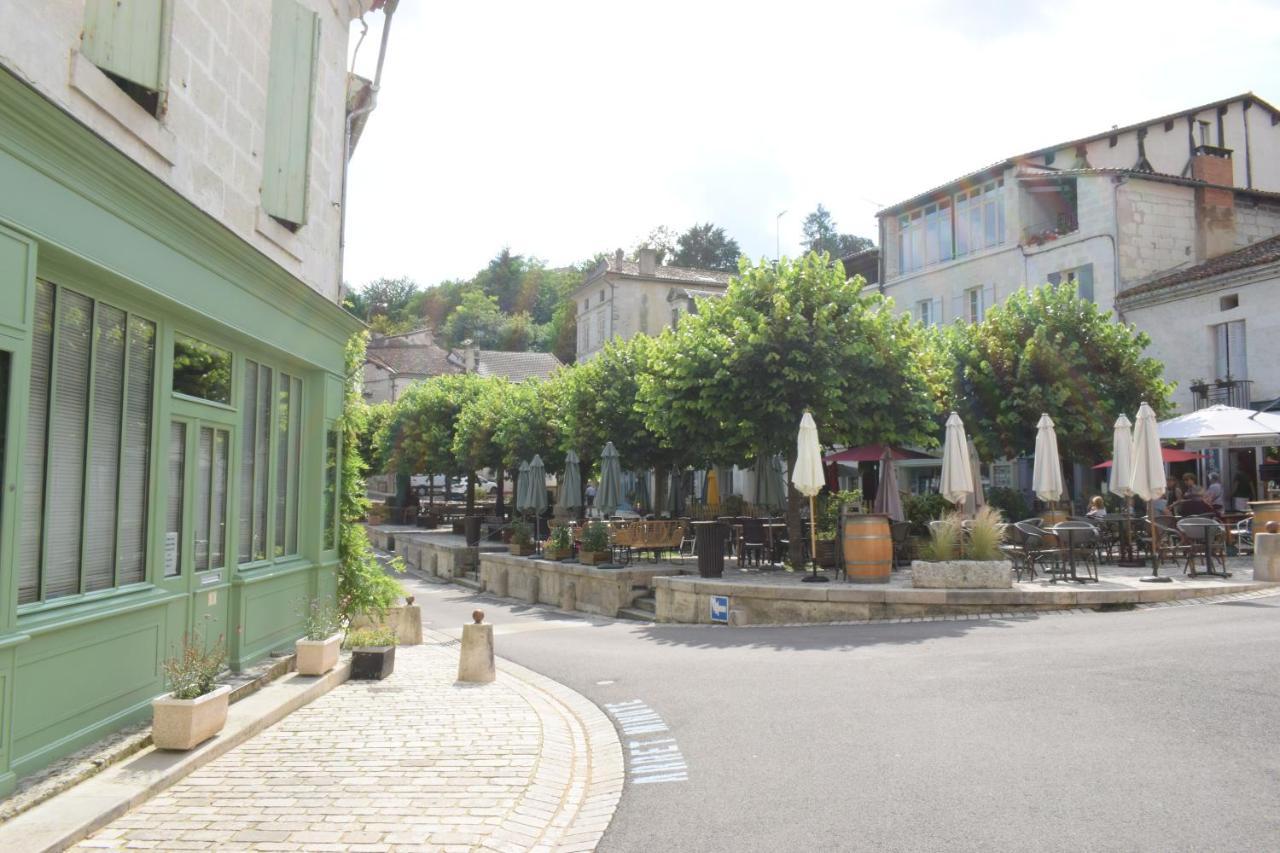 La Maison Du Tourniquet Aubeterre-sur-Dronne Exterior foto
